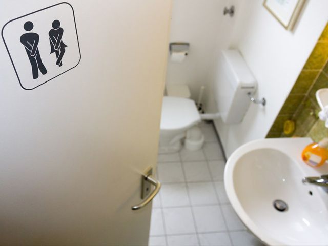 トイレトラブルの解決法や予防策について